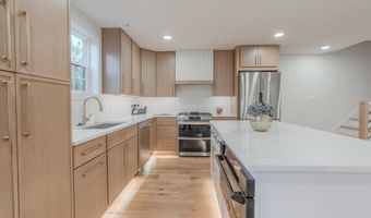 3107 MOSBY St, Alexandria, VA 22305