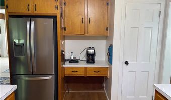 40 Aaron Ave Ave, Bristol, RI 02809