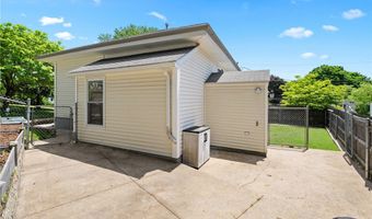 28 Fairview Ave, Cumberland, RI 02864