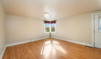 3208 CHEYENNE St, Cheyenne, WY 82001