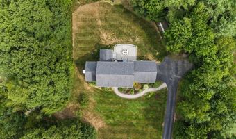 4 Dunnmoore Dr, Bow, NH 03304
