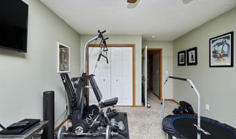 1002 SE 8th St, Ankeny, IA 50021