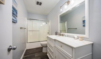 5700 Baltimore Dr 215, La Mesa, CA 91942