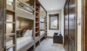 150 LUNAR Ln, Breckenridge, CO 80424