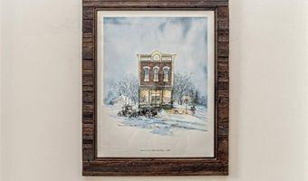 217 W 1st St, Abilene, KS 67410