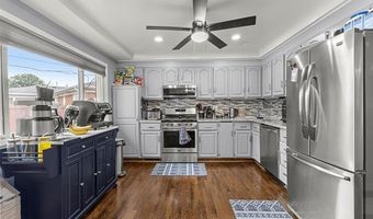 15823 Rose Dr, Allen Park, MI 48101
