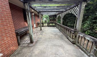 1054 College Station Rd, Athens, GA 30605