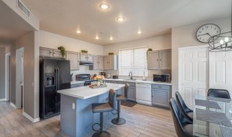 1282 W KESLER Ln, Chandler, AZ 85224