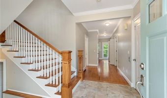 21 Bonnet View Dr, Jamestown, RI 02835