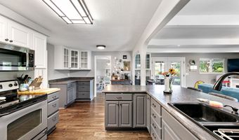 2172 FIRESIDE Ct, Springfield, OR 97477