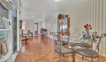 4028 Ledgewood Dr, Cincinnati, OH 45229