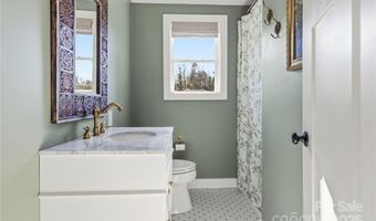 39 W Haven Dr, Arden, NC 28704