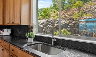 3060 Ashland Mine Rd, Ashland, OR 97520