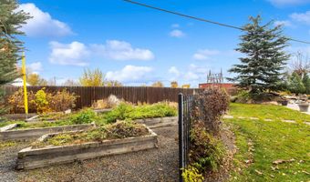 1917 Arthur St, Caldwell, ID 83605