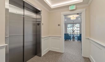 3 Longview Dr 305, Atkinson, NH 03811