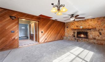 221 DOROTHY St, Auburndale, FL 33823