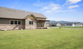 10 Bellflower Ct, Blanchard, ID 83804