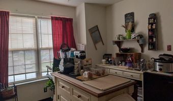 241 FLINT HILL Rd, Alburtis, PA 18011