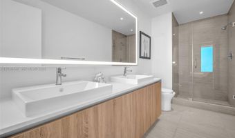 2960 NE 207th St 1102, Aventura, FL 33180