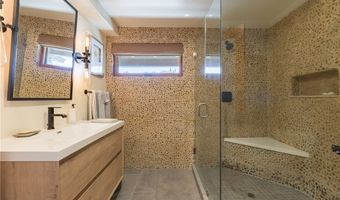 2106 Lakeshore Dr, Agoura Hills, CA 91301