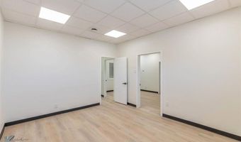 317 N Willis St Suite 2, Abilene, TX 79603