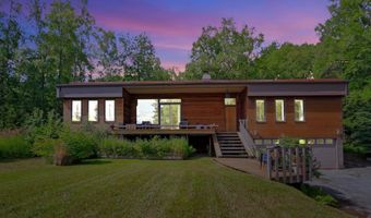 8210 Sundi Dr, Anchorage, AK 99502