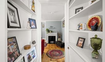 376 Main St 4, Amesbury, MA 01913
