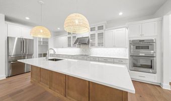 397 PLAZA, Atlantic Beach, FL 32233