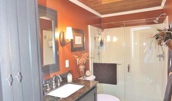 207 Sixth St, Bangor, ME 04401