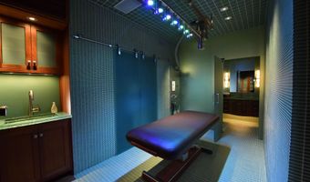 99 Granite St, Ashland, OR 97520