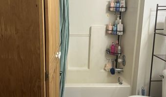 15 S Shafer 402, Athens, OH 45701