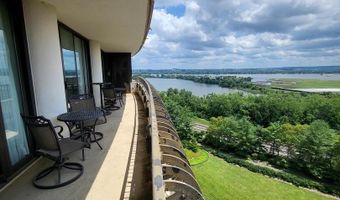 1300 CRYSTAL Dr #1404S, Arlington, VA 22202