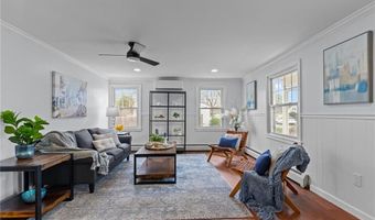 4 Sherbrooke Rd, Barrington, RI 02806