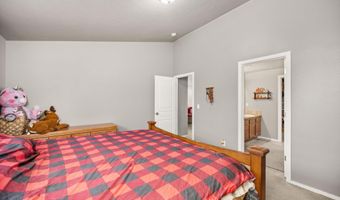 12417 W Pacific Ct, Airway Heights, WA 99001