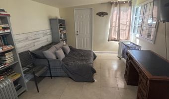 6445 Cypress Ln, Atlantis, FL 33462
