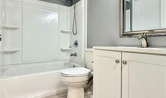 304 Wellington Pl, Aberdeen, NJ 07747