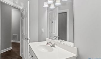 6122 Bay Village Dr 205, Athens, AL 35611