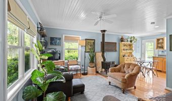 1786 Fork Mountain Rd, Bakersville, NC 28705