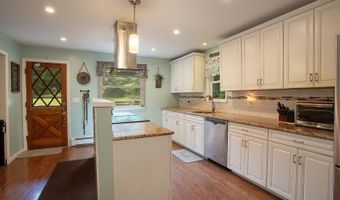 52 Glenwood Mt Rd, Alloway, NJ 07461