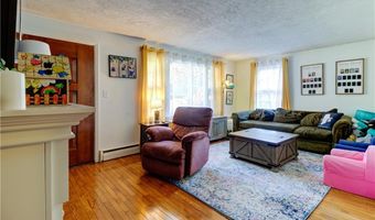 11 Golden Blvd, North Smithfield, RI 02896