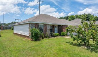 221 Regency Dr, Barling, AR 72923