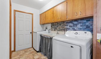 765 13th Ave SE, Albany, OR 97322