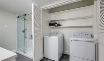 16301 Ledgemont Ln 202, Addison, TX 75001