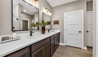 3308 SE Bannister Dr, Ankeny, IA 50021