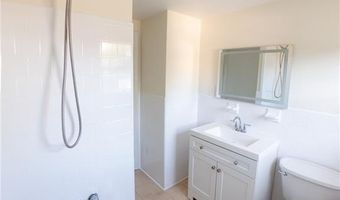 9 Cannon St, Cranston, RI 02920