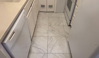 88 W 50 S A4, Centerville, UT 84014