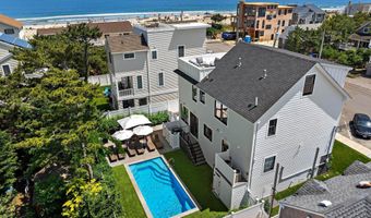 27 THIRD St, Beach Haven, NJ 08008