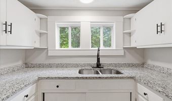 4 McGee St, Belton, SC 29627