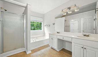 1506 Shadow Ridge Cir, Woodstock, GA 30189
