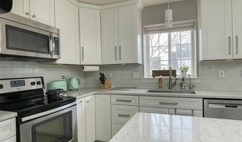 4927 Ravine Ct, Ann Arbor, MI 48105